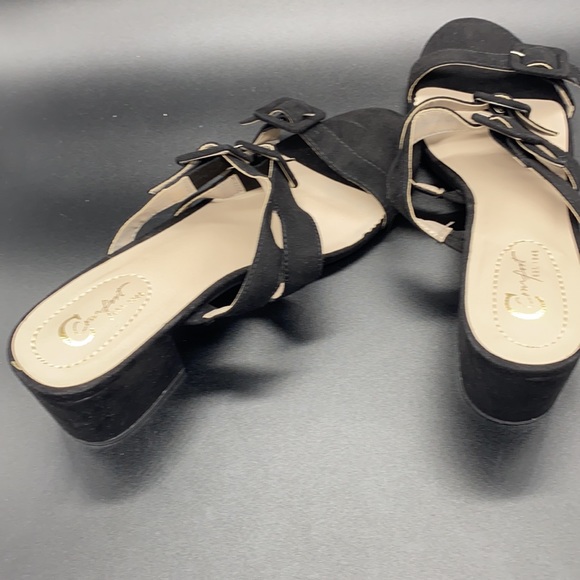 🟢 Heeled sandals - 3/25 SALE - Picture 3 of 4